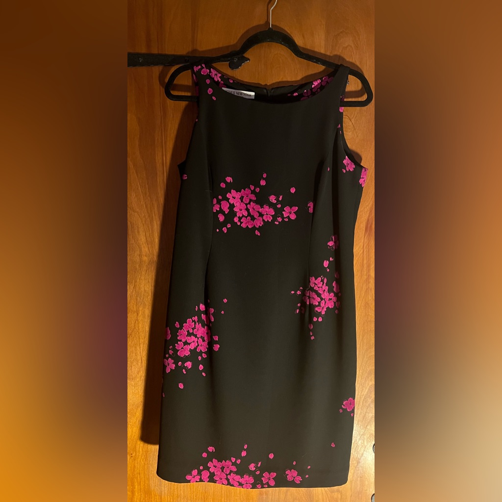 Dress By Jones New York Size 14p Black With Purple Flowers